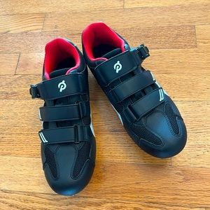 Peloton spin bike shoes with cleats - size 8